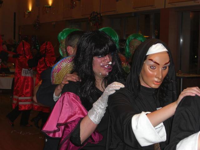 09-02-14 Ball 2009-030