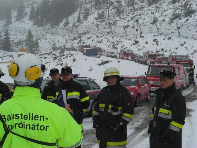 10-12-11 - Uebung Einsatzkraefte 028