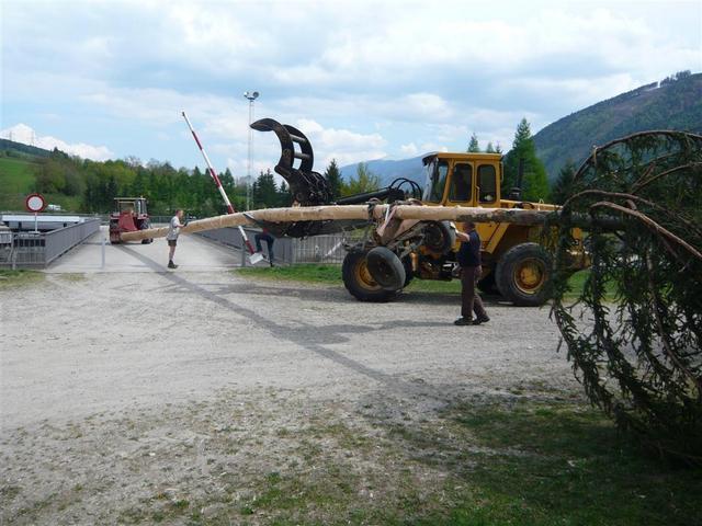 10-04-30 Maibaum 069