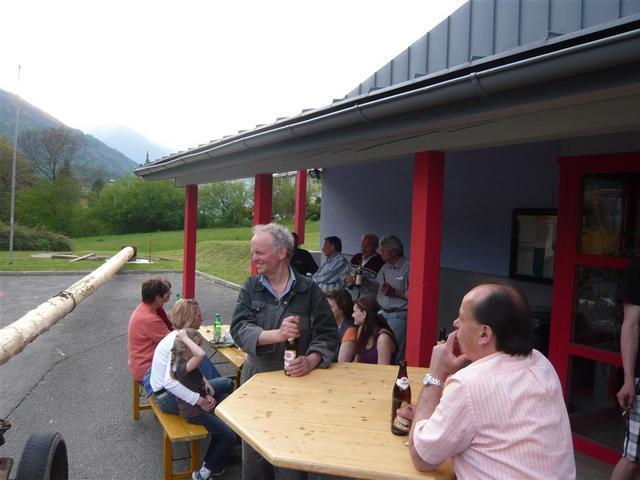 10-04-30 Maibaum 089