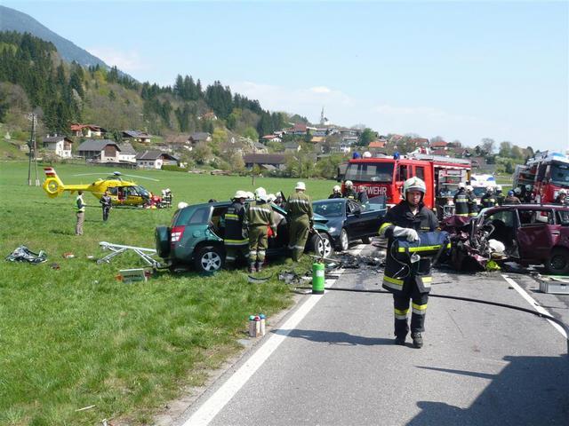 11-04-17 - Unfall B106 Rappersdorf 022