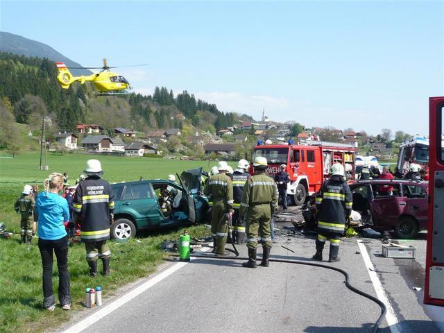 11-04-17 - Unfall B106 Rappersdorf 029