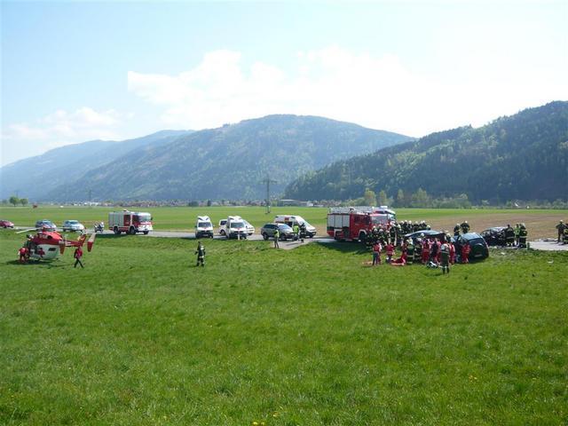 11-04-17 - Unfall B106 Rappersdorf 039