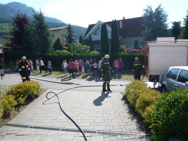 11-05-25 Einsatzuebung Volksschule 012