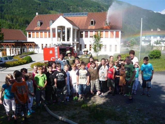 11-05-25 Einsatzuebung Volksschule 023