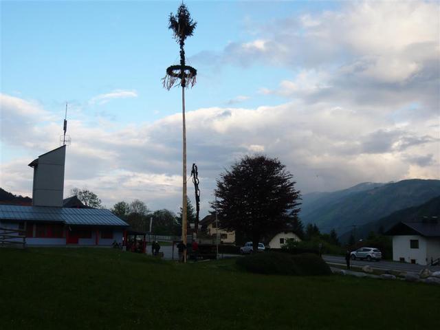 11-04-30 maibaum 042