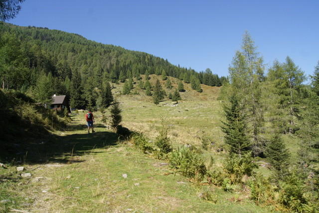 12-09-09 Almwandertag 2012 017