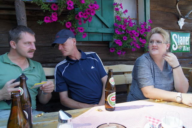 12-09-09 Almwandertag 2012 104